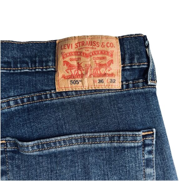 Levis 505 Jeans Mens Size 36x32 Measures 36x31 Blue Straight Leg Denim Stretch - Picture 7 of 9